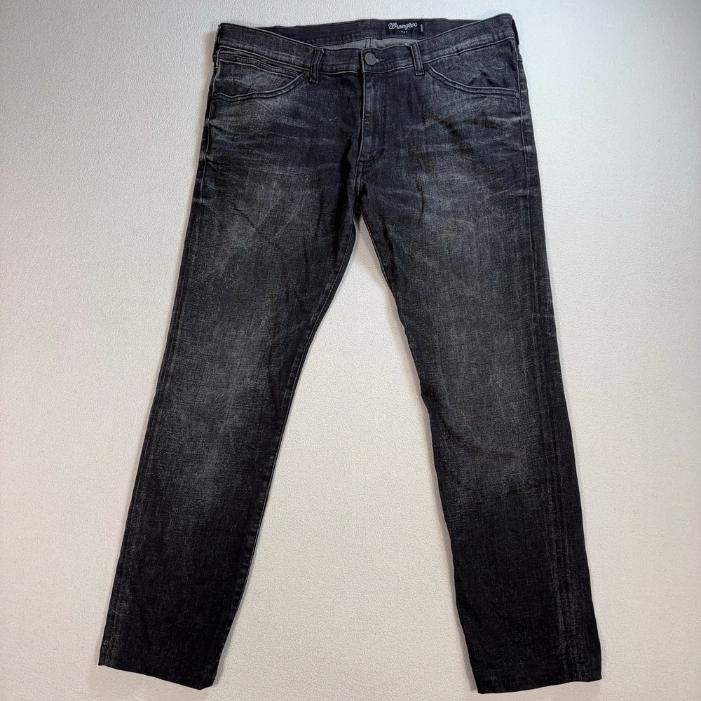 Wrangler Bryson Jeans Men's 36x29* Faded Black Distressed Tapered Stretch Denim
